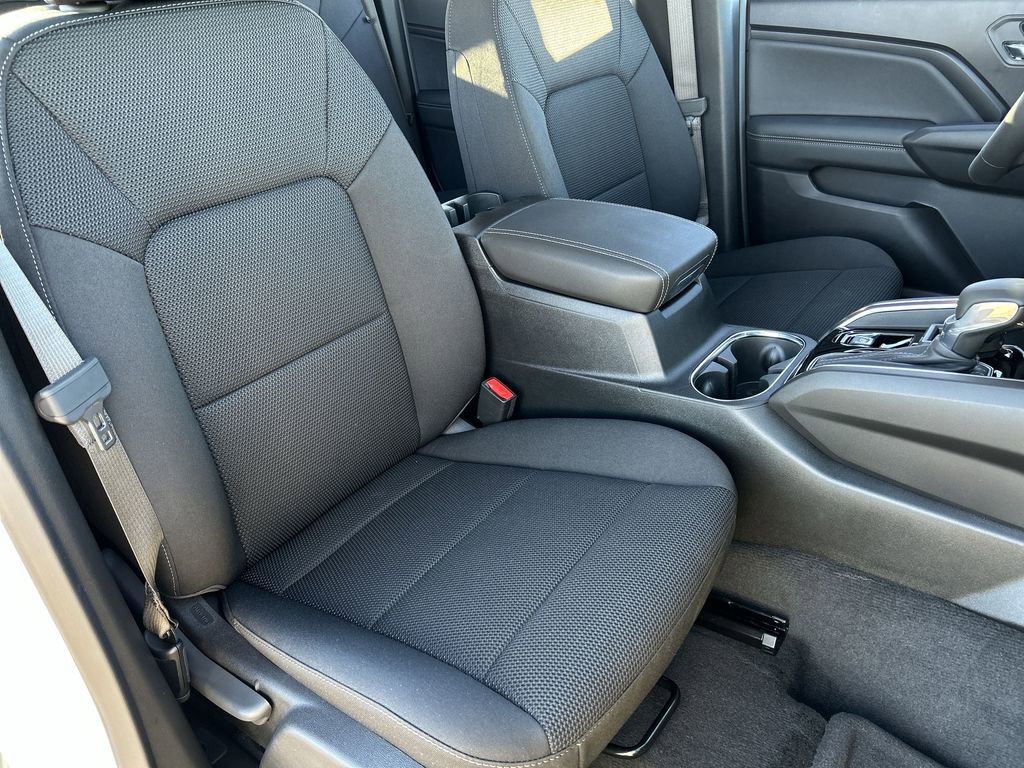 New 2026 GMC Canyon Elevation w/ Convenience Package image 27