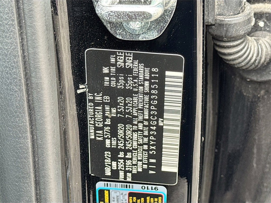 Used 2023 Kia Telluride EX w/ EX Captain's Chair Package image 36