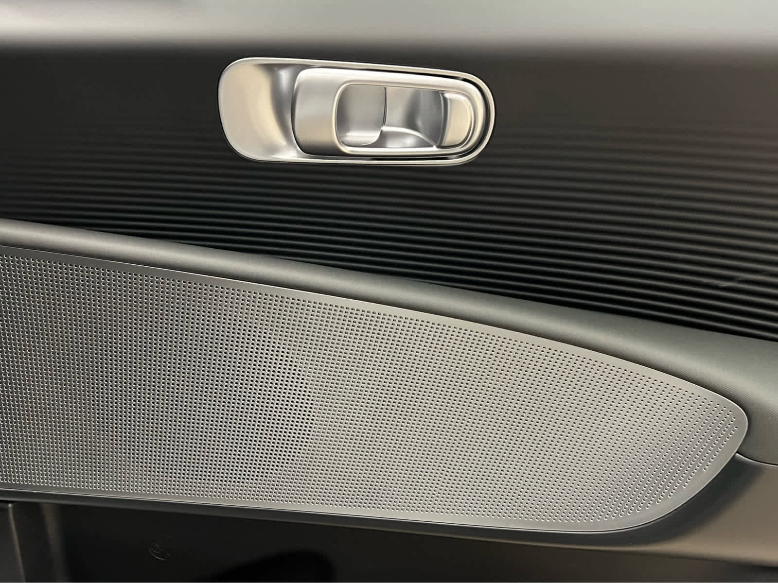 New 2025 Hyundai Ioniq 6 SE image 17