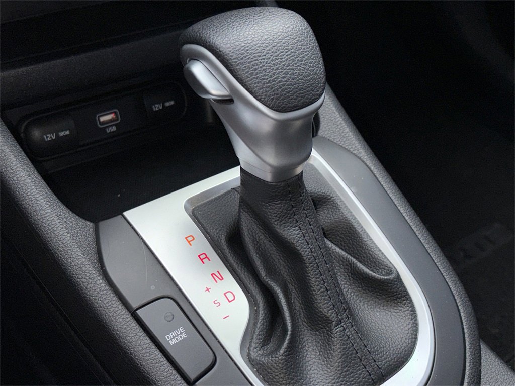 Used 2023 Kia Forte LXS w/ LXS Technology Package image 9