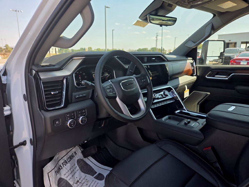 New 2026 GMC Sierra 3500 Denali w/ Denali Reserve Package AWD/4WD image 9