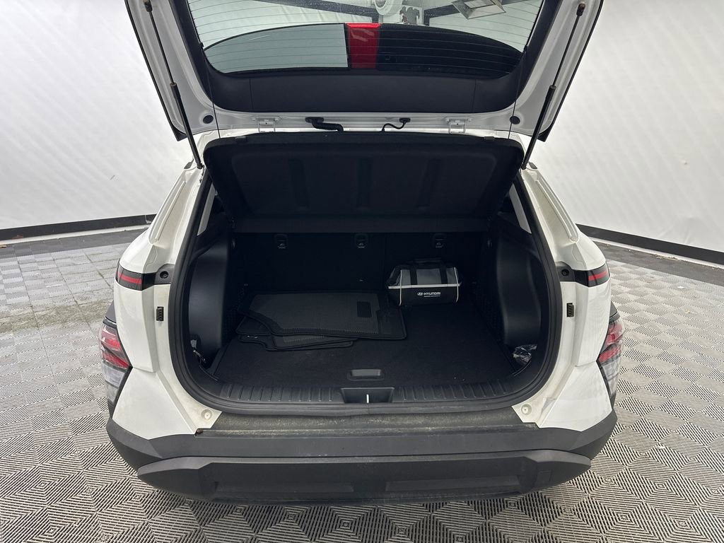 Used 2026 Hyundai Kona SEL Sport FWD image 18