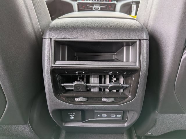 New 2026 Jeep Grand Cherokee Laredo image 13