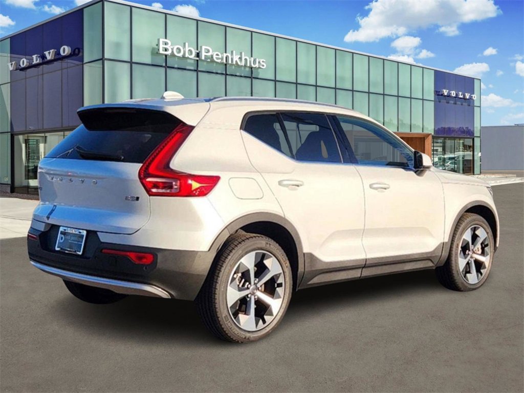 New 2025 Volvo XC40 B5 Plus w/ Protection Package Premier image 24