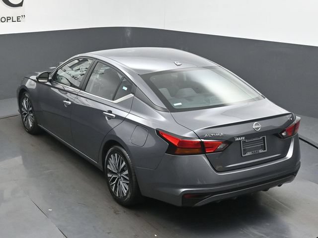 Used 2024 Nissan Altima 2.5 SV FWD image 55
