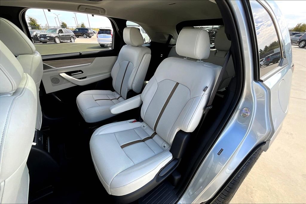 Used 2024 MAZDA CX-90 3.3 Turbo S w/ Premium Package image 35