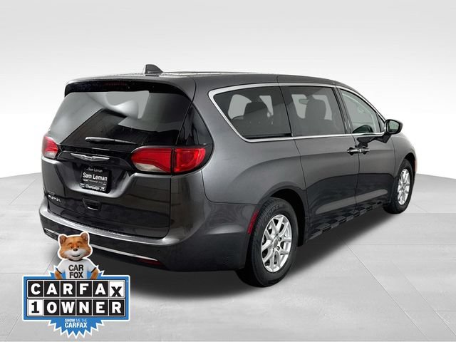 Used 2020 Chrysler Pacifica Touring w/ Cold Weather Group FWD image 7