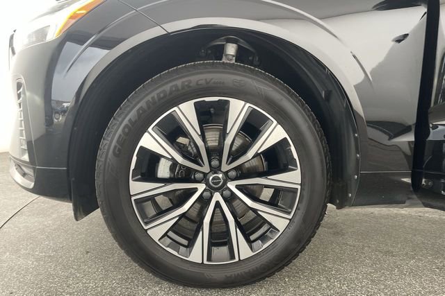 Used 2023 Volvo XC60 B5 Plus image 47