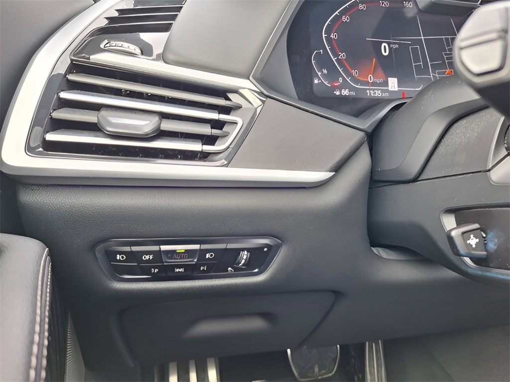 Used 2021 BMW X7 xDrive40i w/ M Sport Package image 21