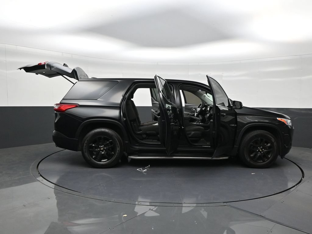 Used 2020 Chevrolet Traverse LS FWD image 30