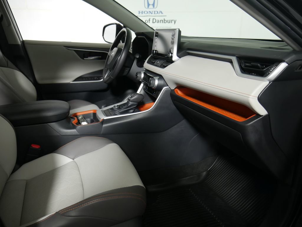 Used 2019 Toyota RAV4 Adventure w/ Cold Weather Package image 7