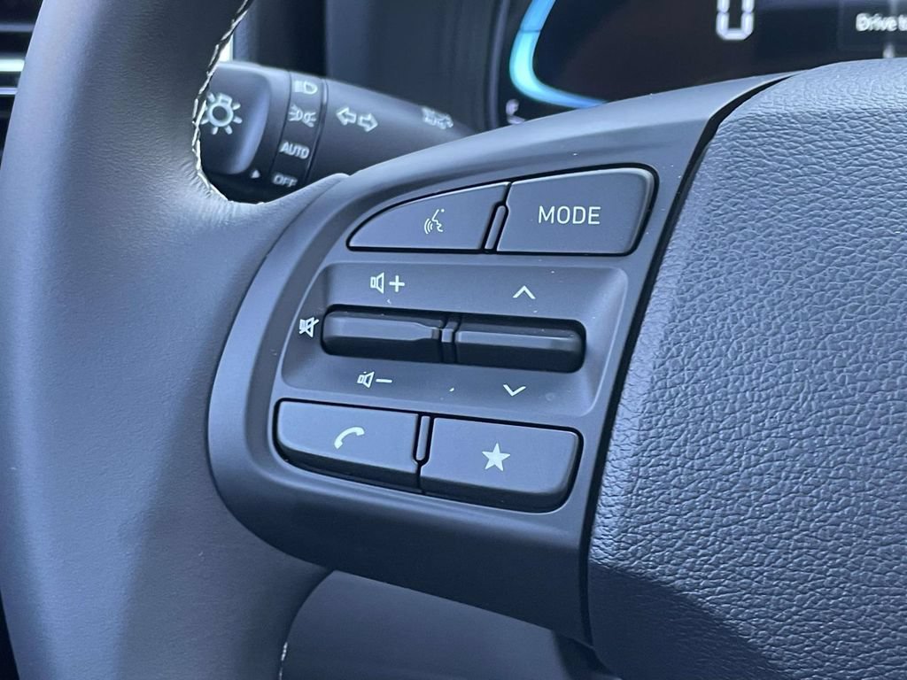 New 2026 Hyundai Venue SEL FWD image 20