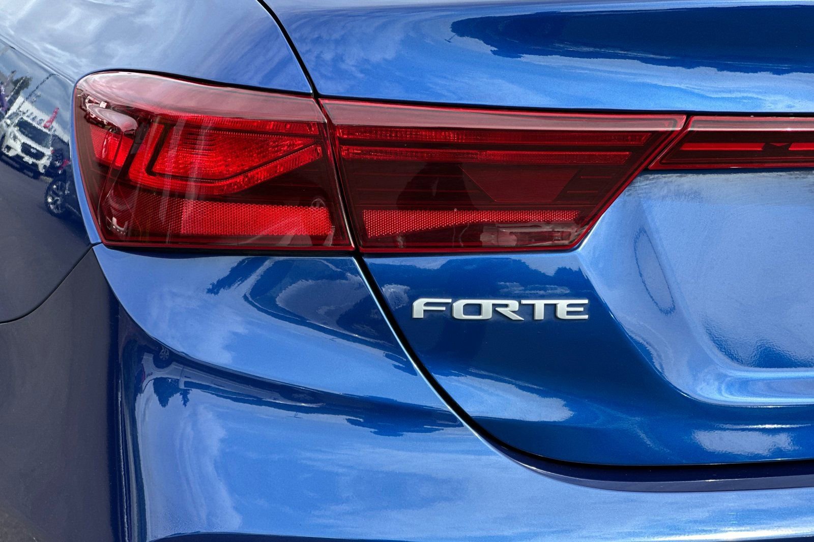 Certified 2024 Kia Forte LXS w/ LXS Technology Package FWD image 32