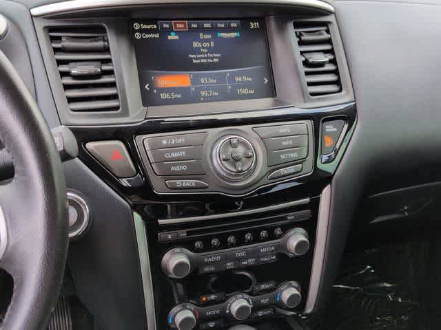Used 2020 Nissan Pathfinder SV AWD/4WD image 27