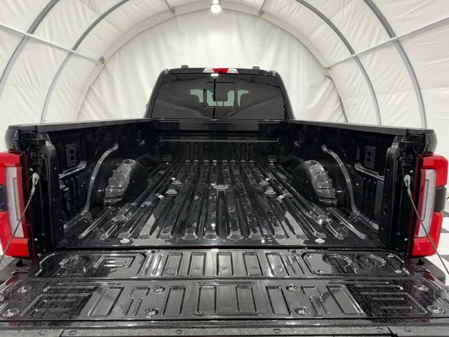 Used 2026 Ford F450 Platinum w/ FX4 Off-Road Package AWD/4WD image 4