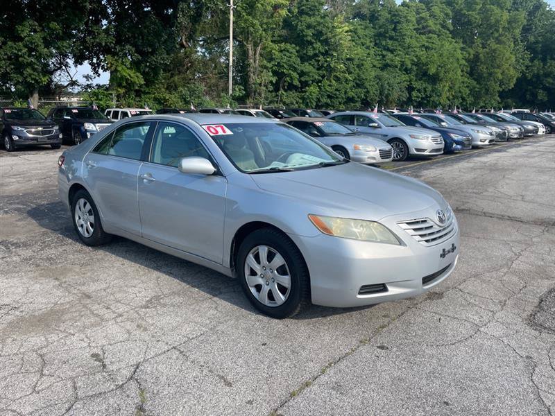 Used 2007 Toyota Camry LE FWD image 3