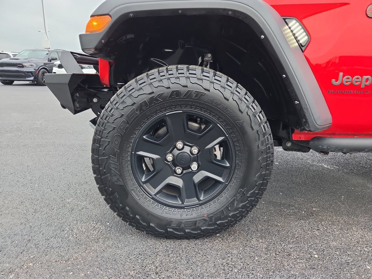 Used 2023 Jeep Gladiator Mojave AWD/4WD image 10