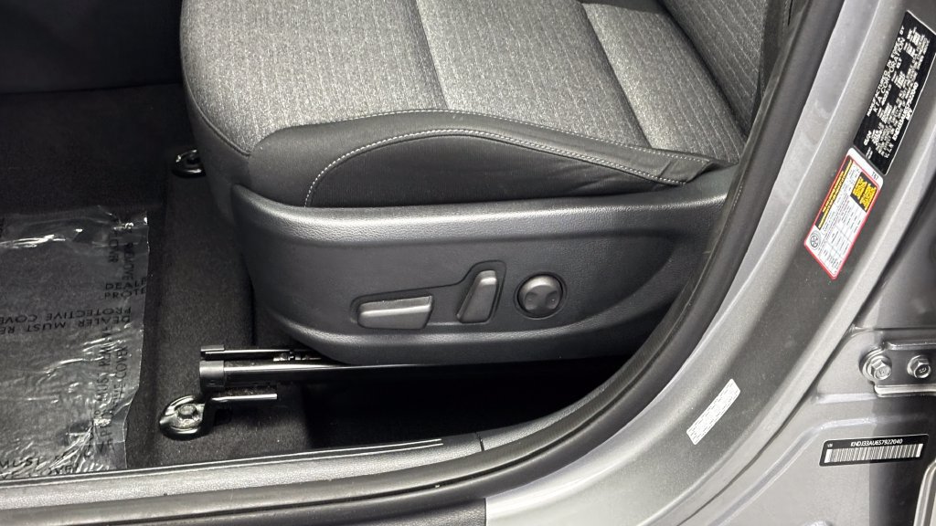 Used 2025 Kia Soul EX FWD image 13