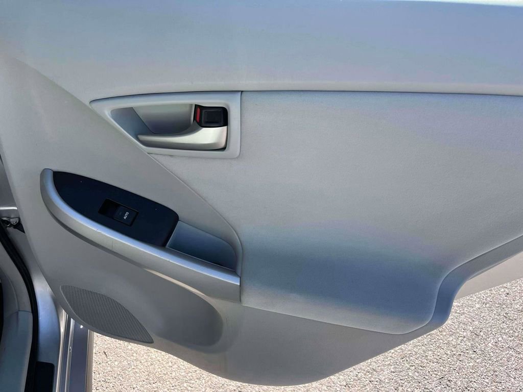 Used 2012 Toyota Prius Two FWD image 10