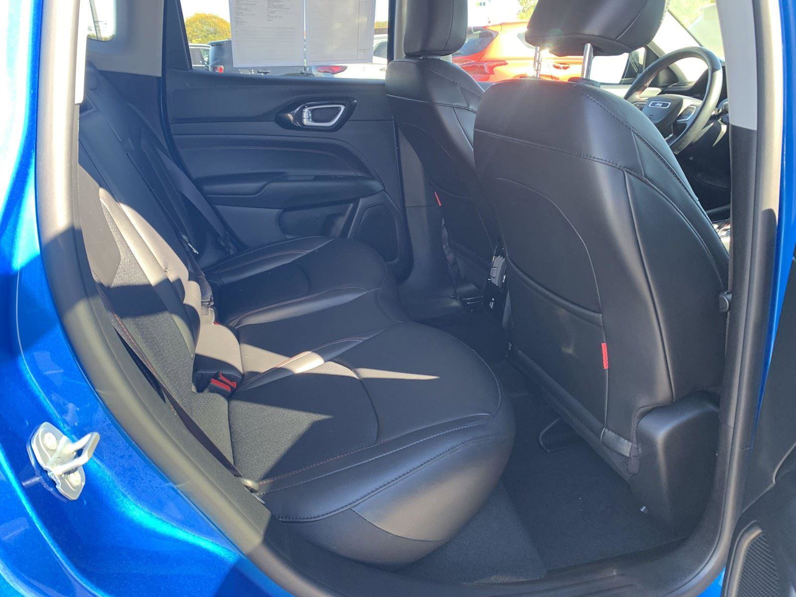 Used 2022 Jeep Compass Trailhawk w/ Trailhawk Convenience Group image 12