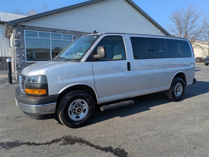 Used 2020 GMC Savana 2500 LS w/ Enhanced Convenience Package RWD image 1