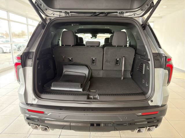 New 2026 Chevrolet Traverse LT w/ Midnight/Sport Edition image 15