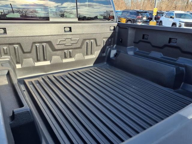 Used 2024 Chevrolet Colorado Z71 w/ Z71 Convenience Package 2 image 19