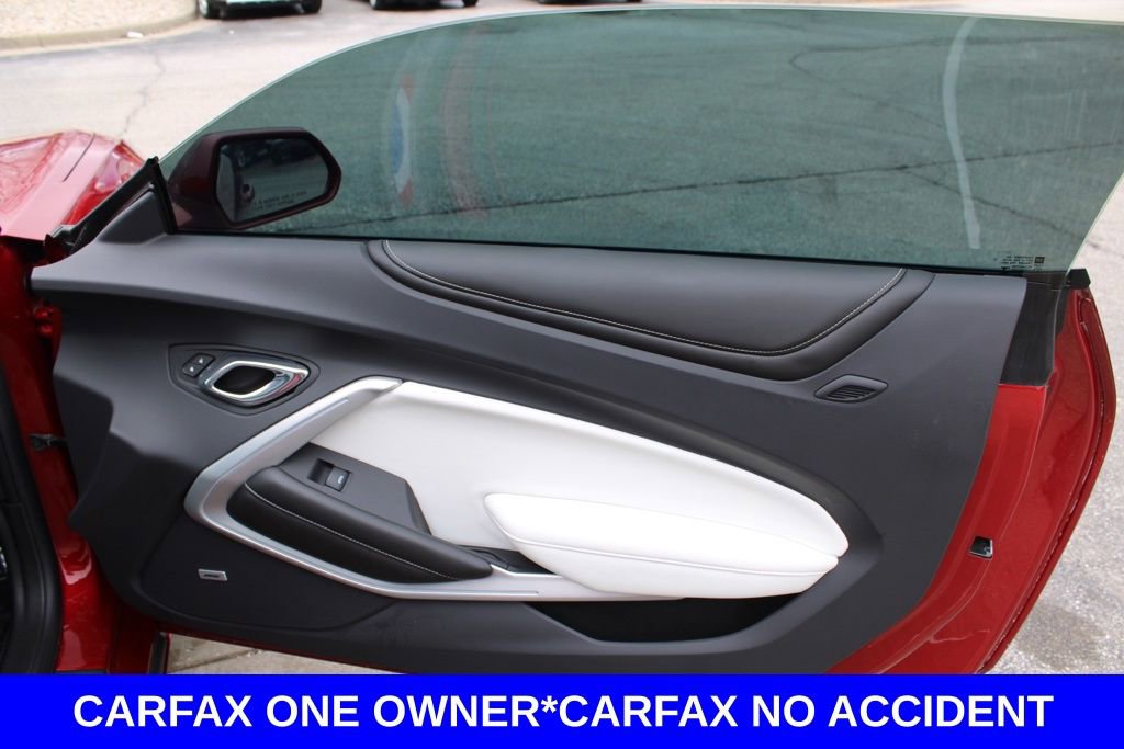 Used 2016 Chevrolet Camaro SS image 20