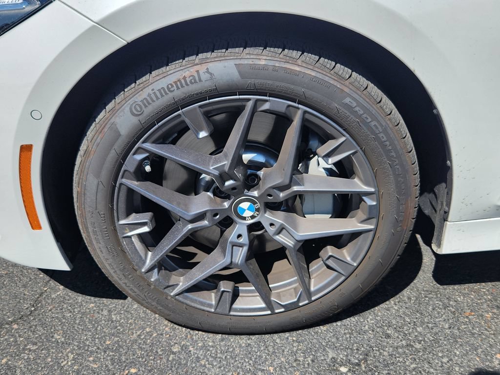 Used 2025 BMW 330i xDrive Sedan AWD/4WD image 19