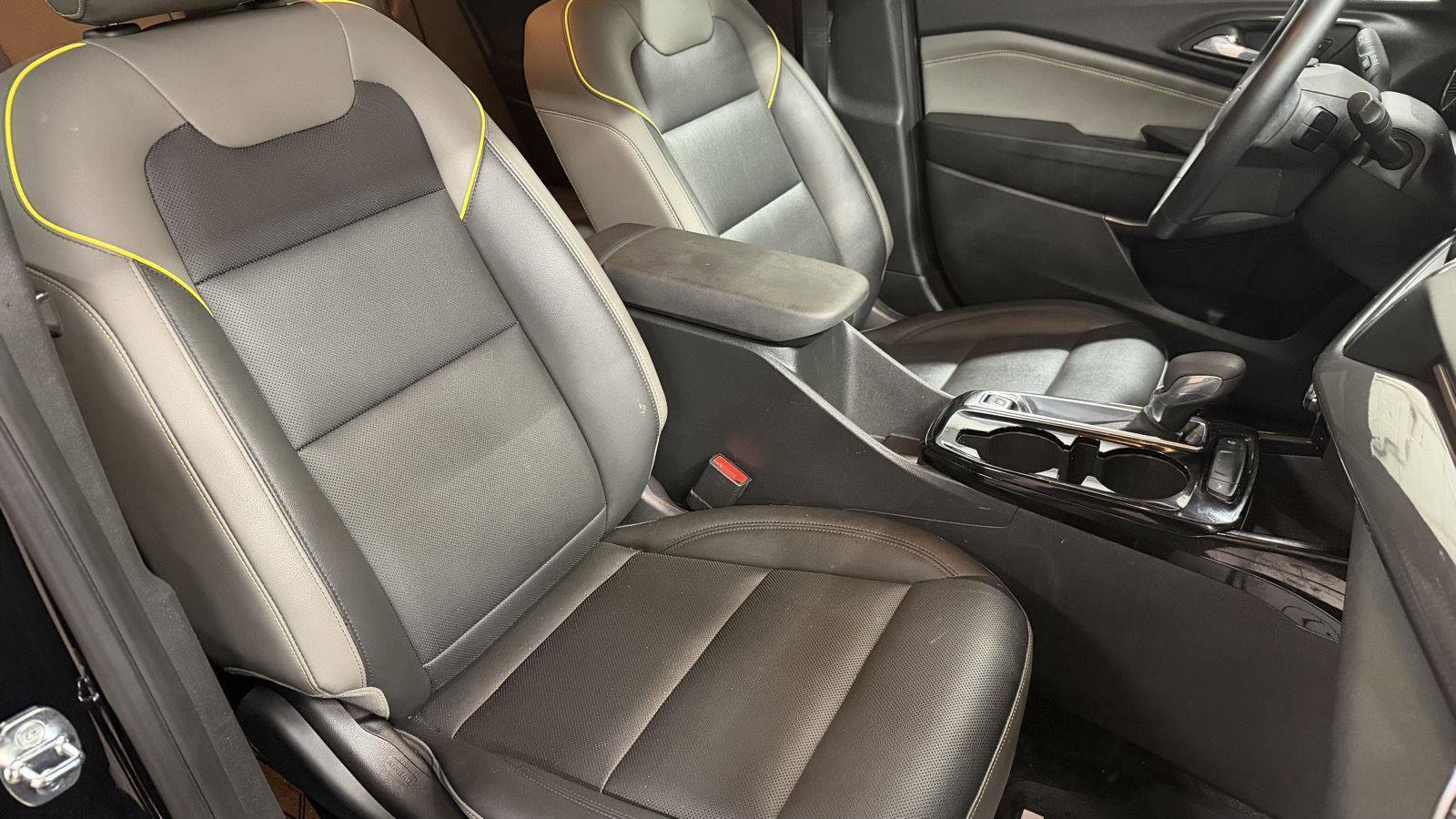 Used 2024 Chevrolet Trax ACTIV w/ Driver Confidence Package image 26