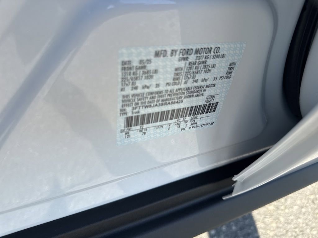 Used 2025 Ford Maverick XLT w/ Equipment Group 302A AWD/4WD image 33