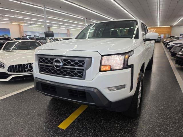 Used 2023 Nissan Frontier SV w/ Technology Package AWD/4WD image 2