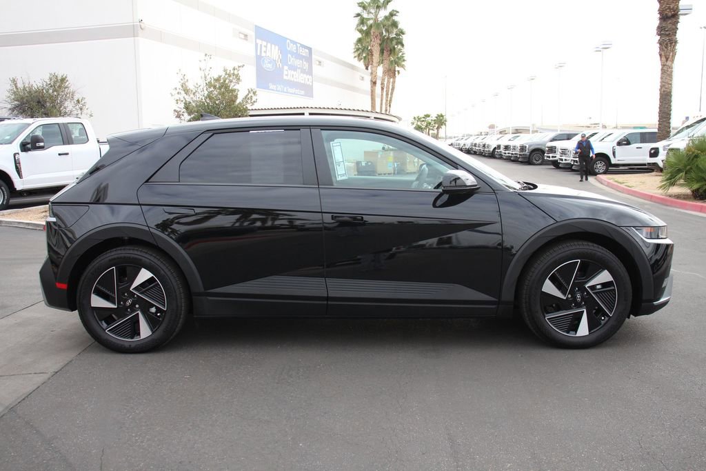 Used 2025 Hyundai Ioniq 5 SE image 10