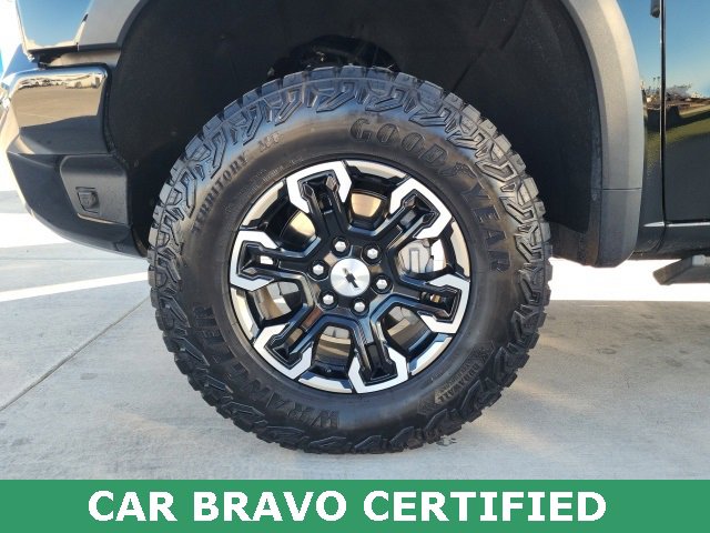 Used 2024 Chevrolet Silverado 1500 ZR2 image 23