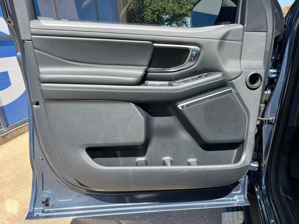 New 2027 Ford Expedition Max Platinum w/ Stealth Appearance Package AWD/4WD image 16