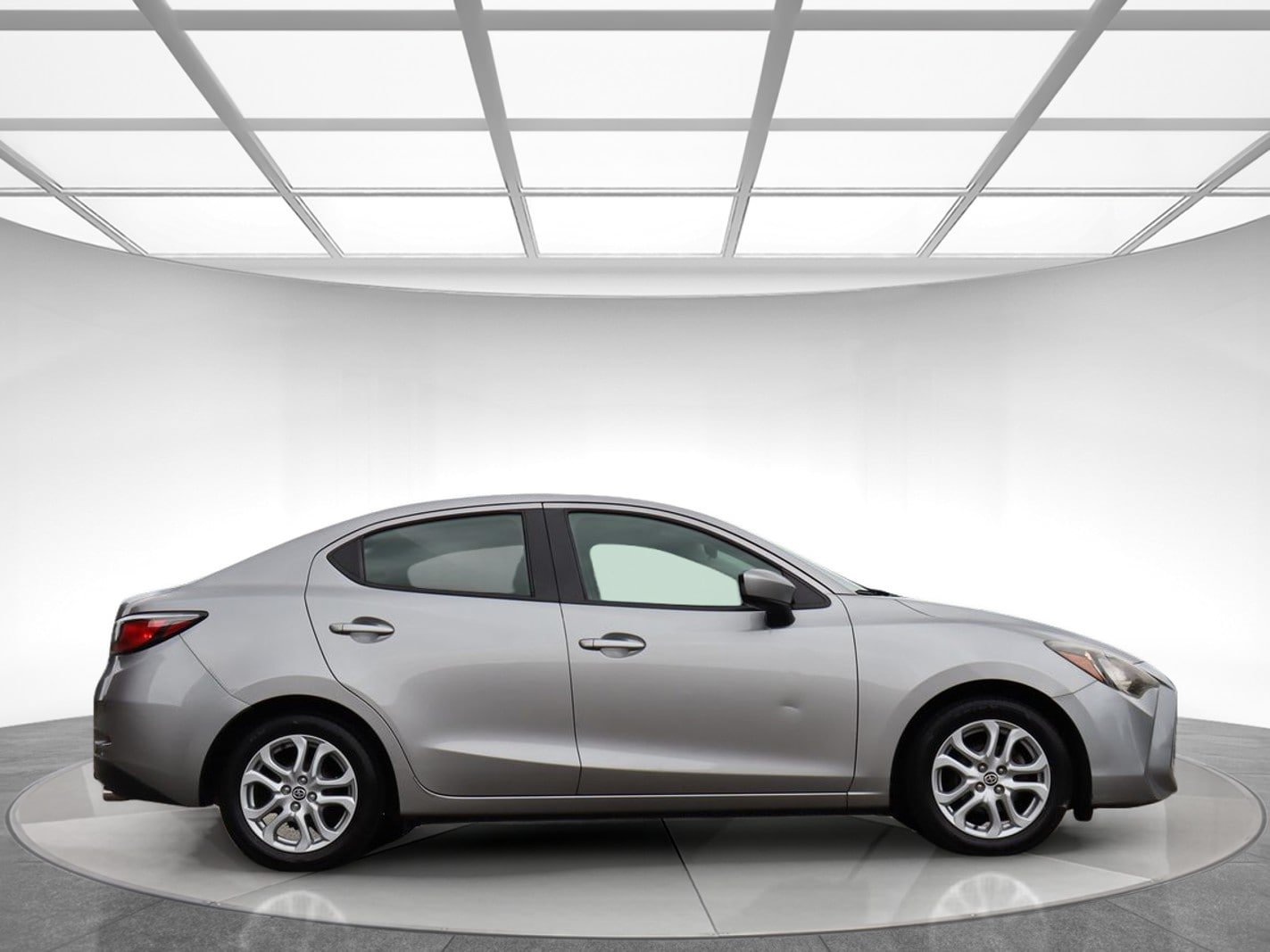 Used 2016 Scion iA FWD image 5