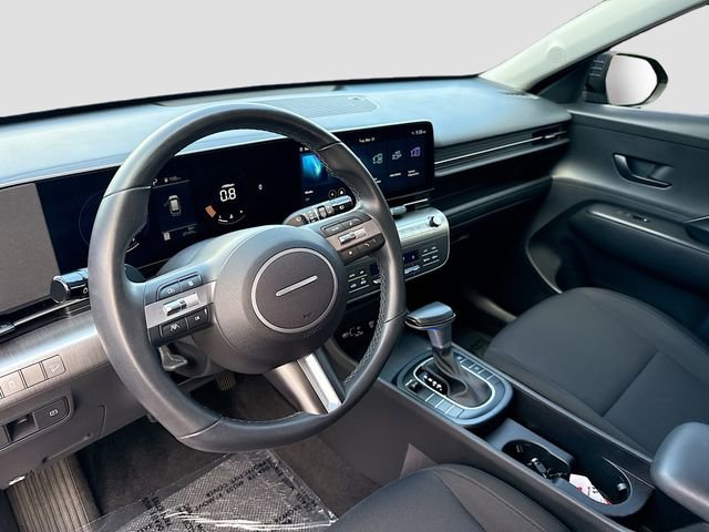 Used 2024 Hyundai Kona SEL image 9