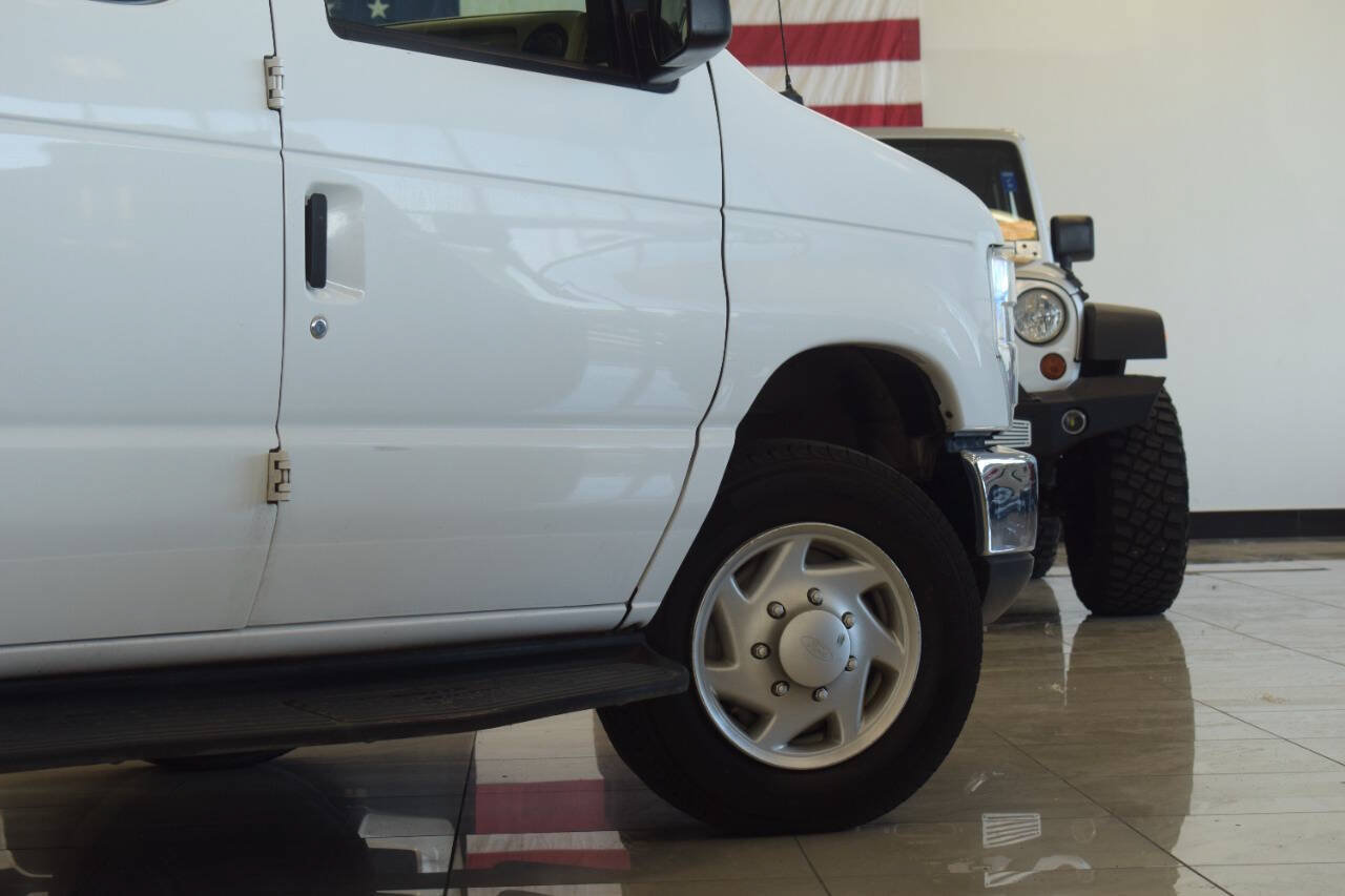 Used 2014 Ford E-350 and Econoline 350 XLT RWD image 45