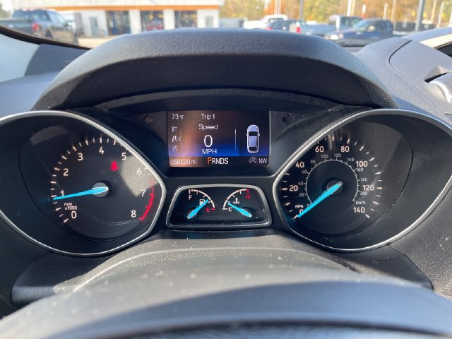Used 2017 Ford Escape SE w/ SE Sport Appearance Package FWD image 15