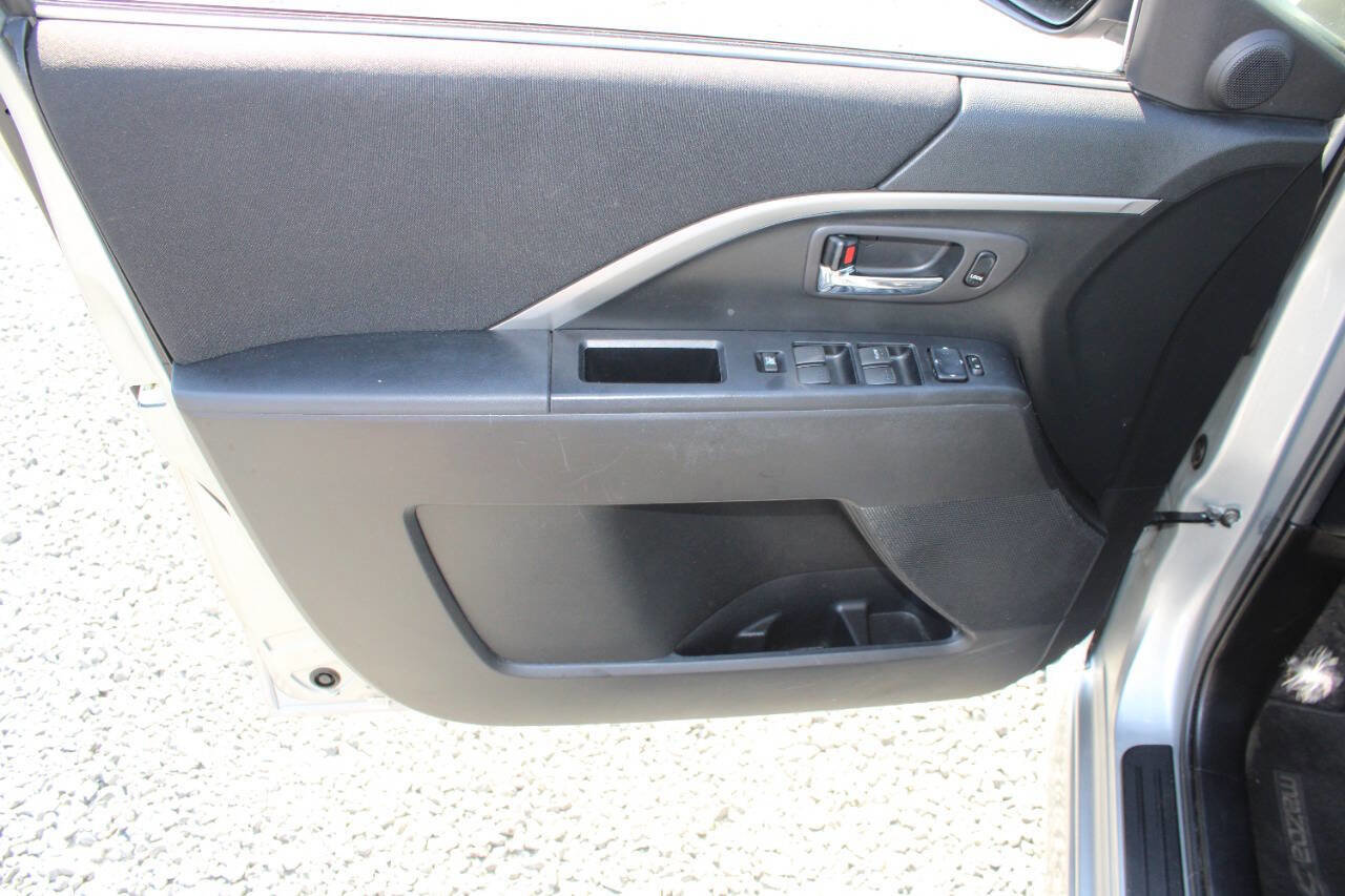 Used 2012 MAZDA MAZDA5 Touring w/ Moonroof & Audio Pkg image 20