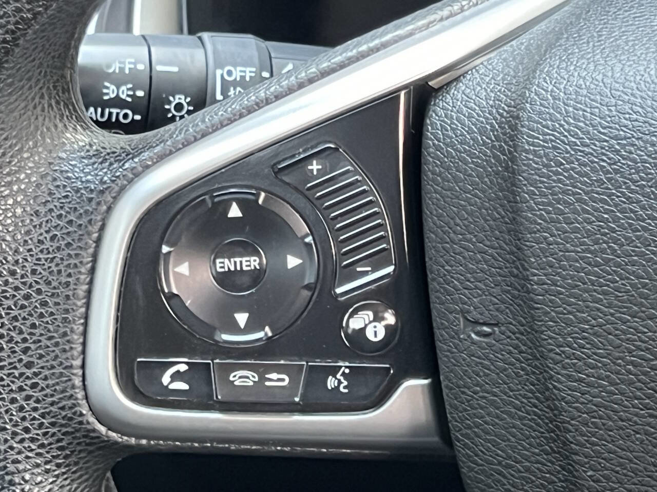 Used 2017 Honda Civic EX-T image 22