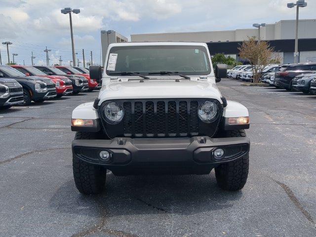 Used 2022 Jeep Gladiator Sport AWD/4WD image 3