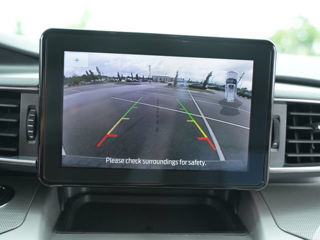 Used 2022 Ford Explorer XLT w/ Equipment Group 202A RWD image 30