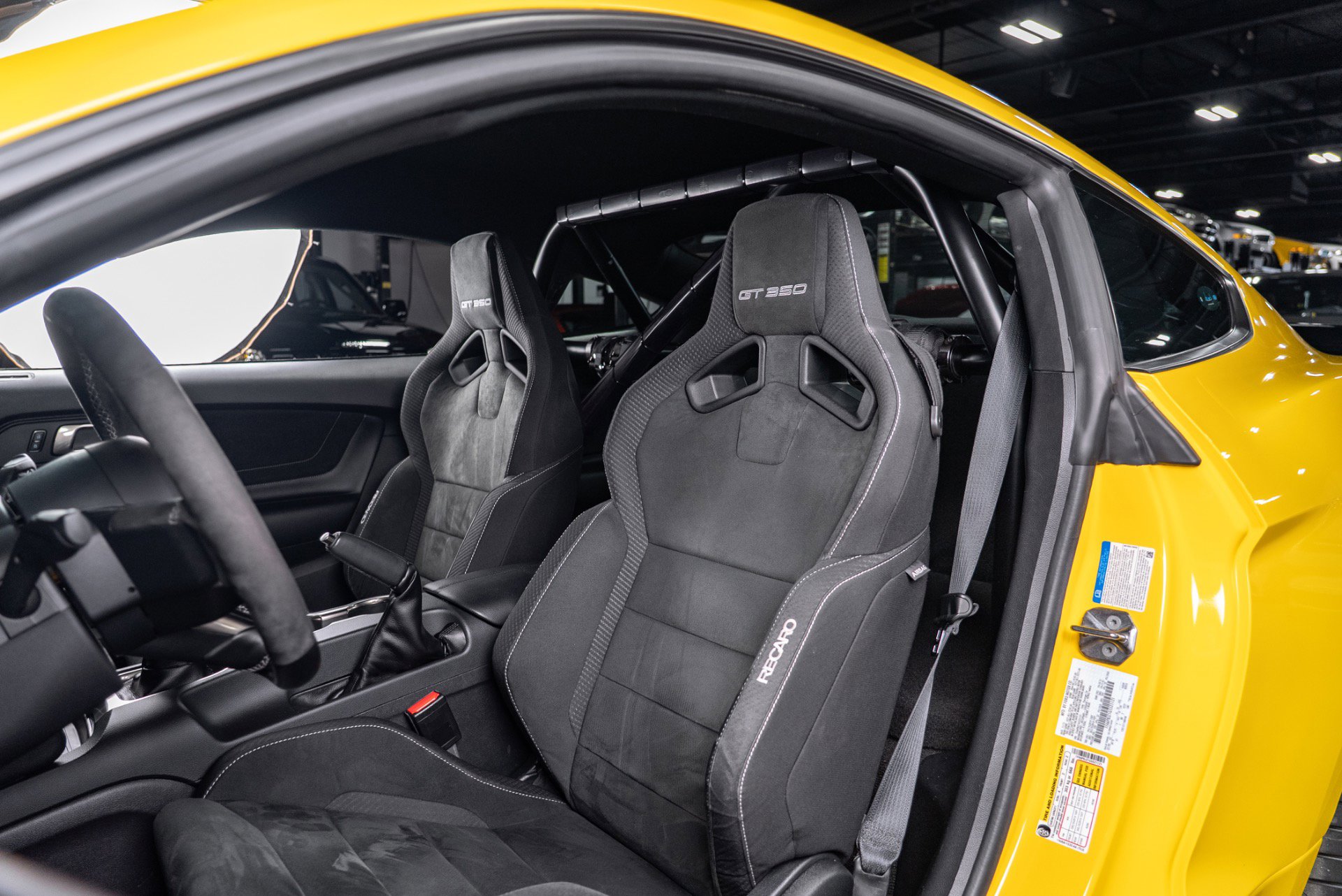 Used 2016 Ford Mustang Shelby GT350 w/ Track Package image 50