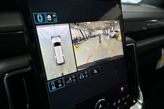 New 2026 GMC Yukon XL Elevation w/ Elevation Premium Package image 17