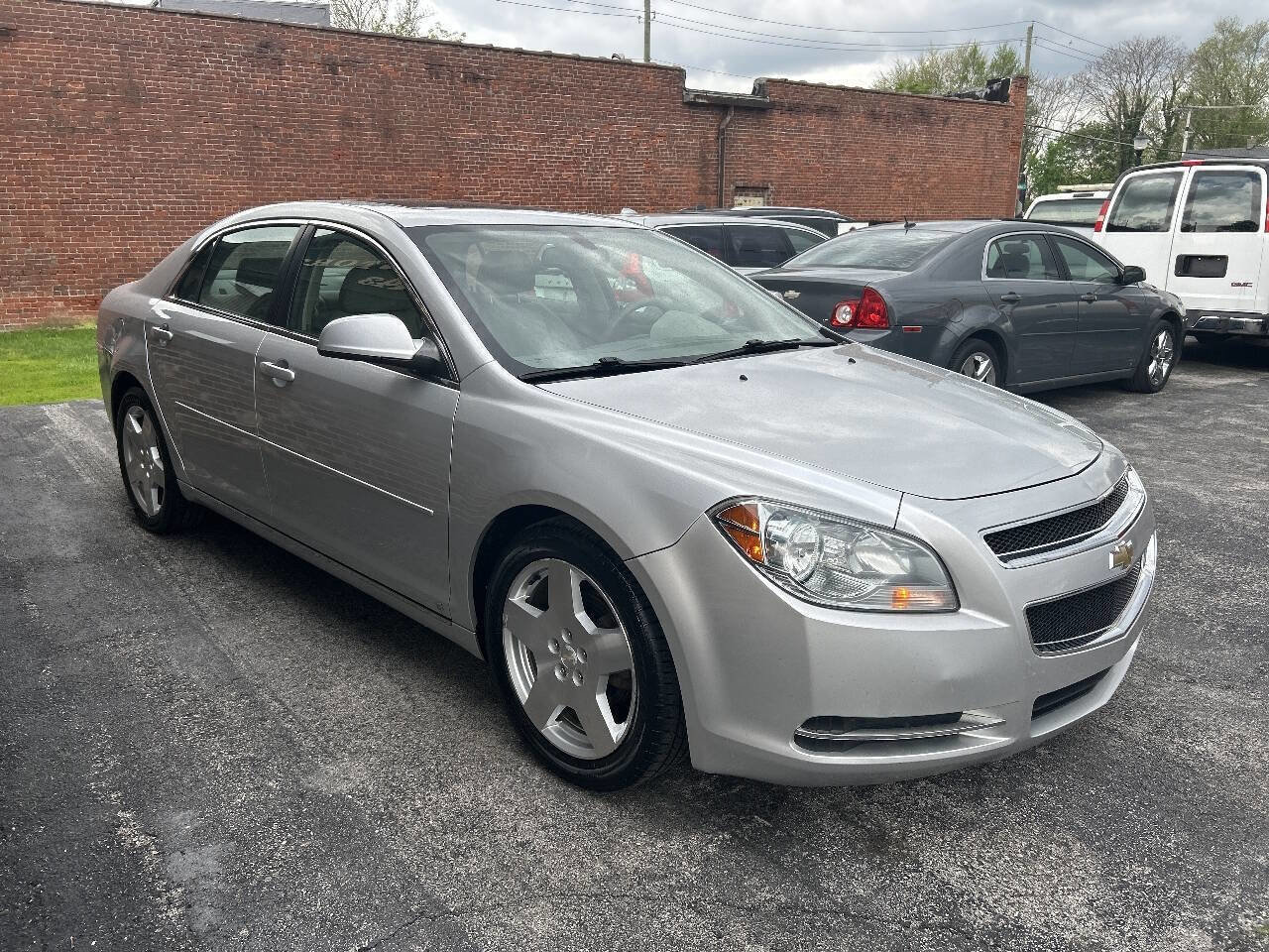 Used 2009 Chevrolet Malibu LT w/ HFV6 Engine Package FWD image 5