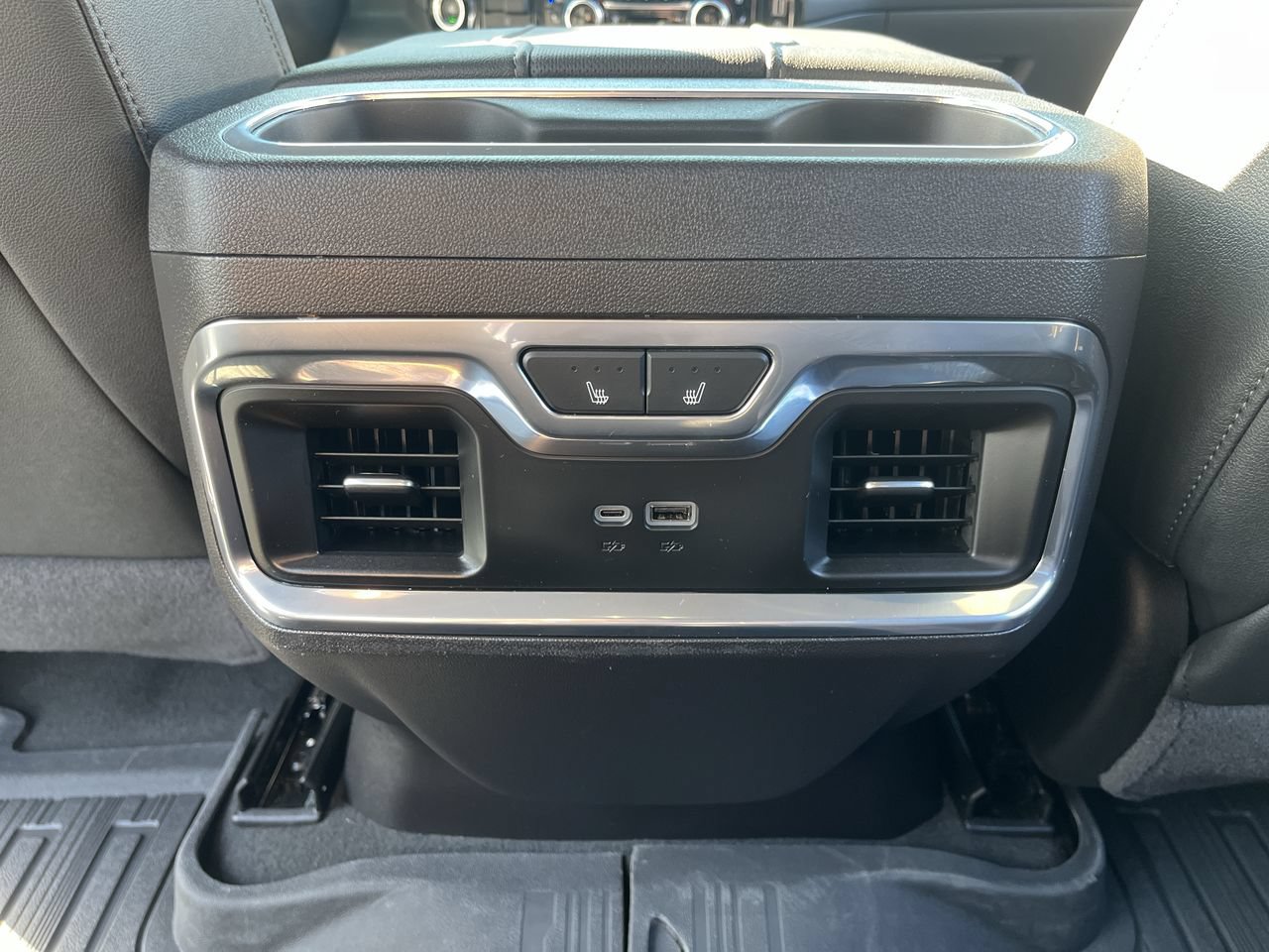 Used 2024 GMC Sierra 1500 SLT w/ SLT Premium Plus Package AWD/4WD image 19