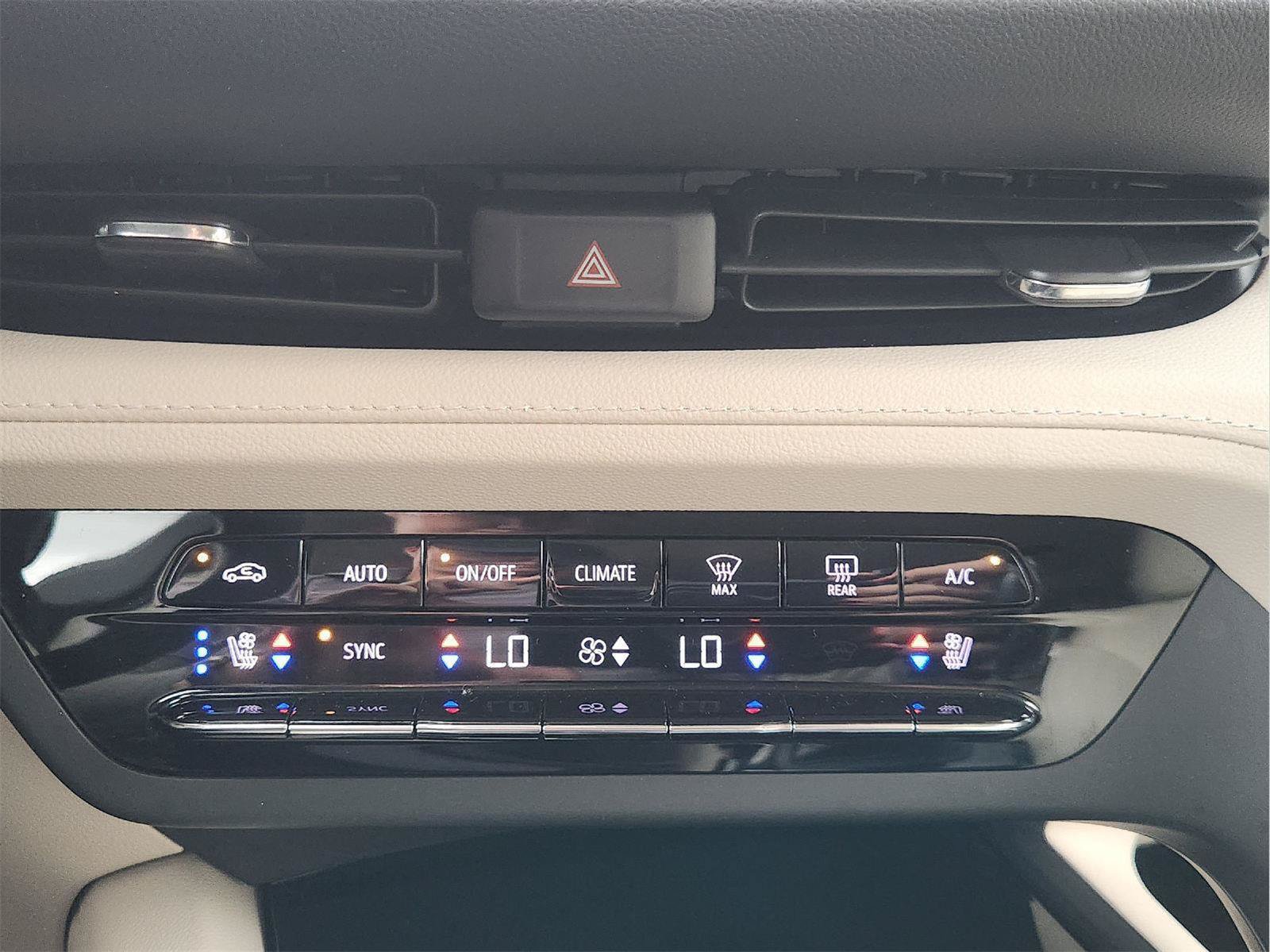 Certified 2023 Buick Envision Avenir AWD/4WD image 19