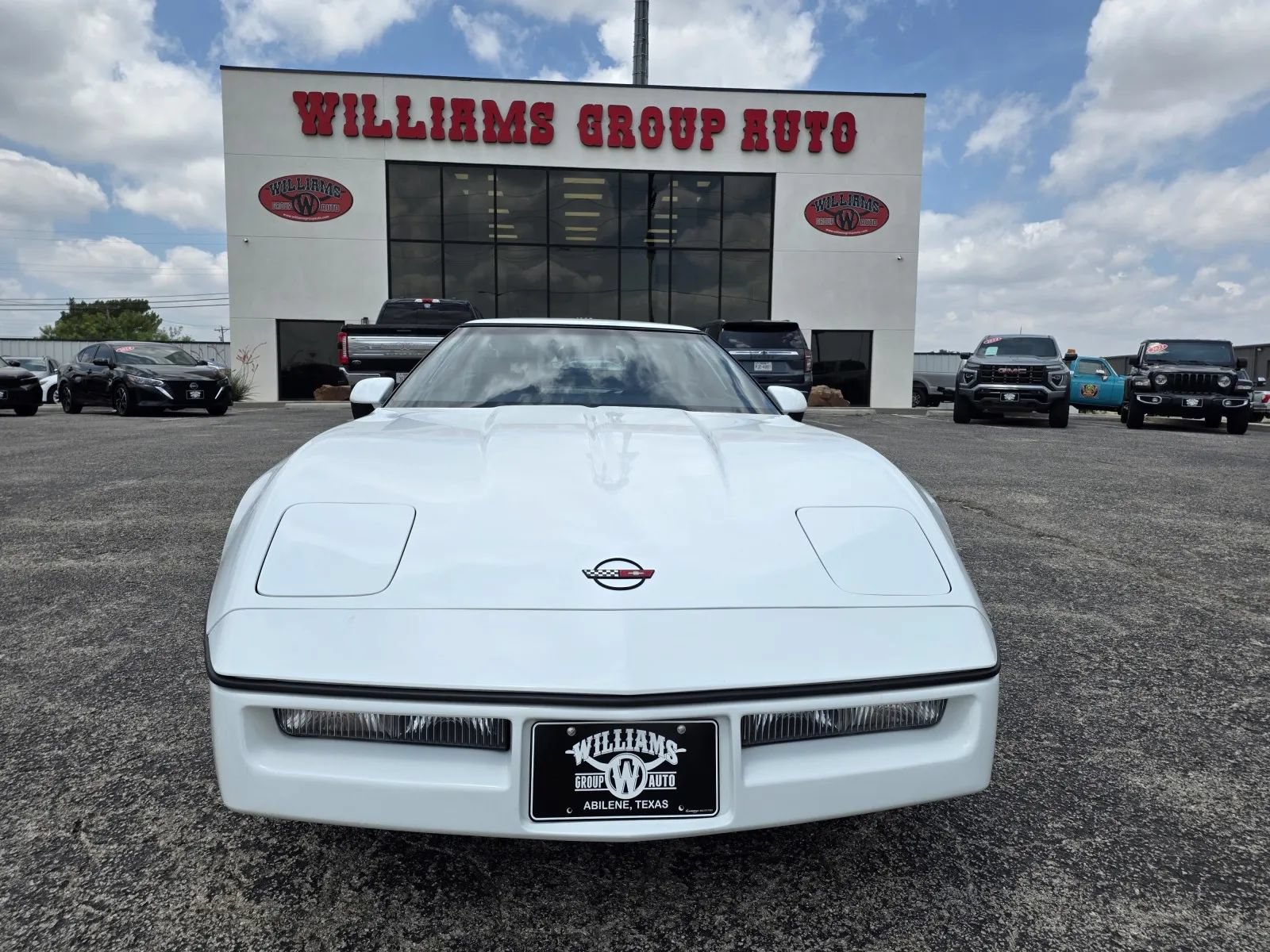 Used 1989 Chevrolet Corvette Coupe RWD image 2