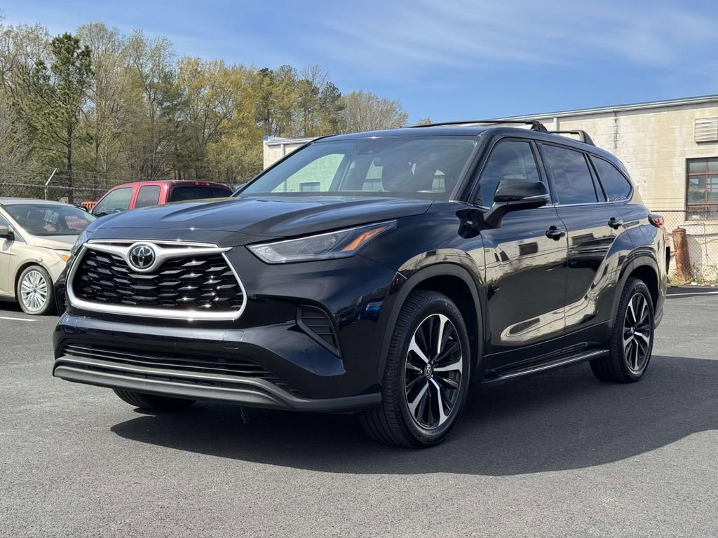 Used 2022 Toyota Highlander L image 25